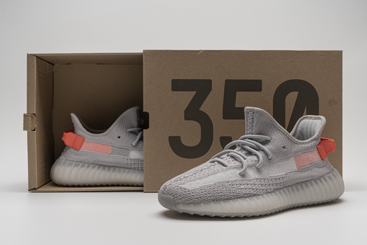 ADIDAS YEEZY BOOST TAIL LIGHT