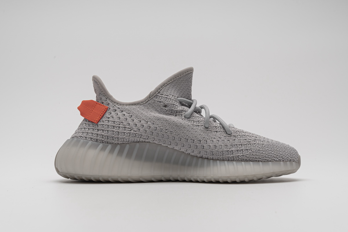 ADIDAS YEEZY BOOST TAIL LIGHT