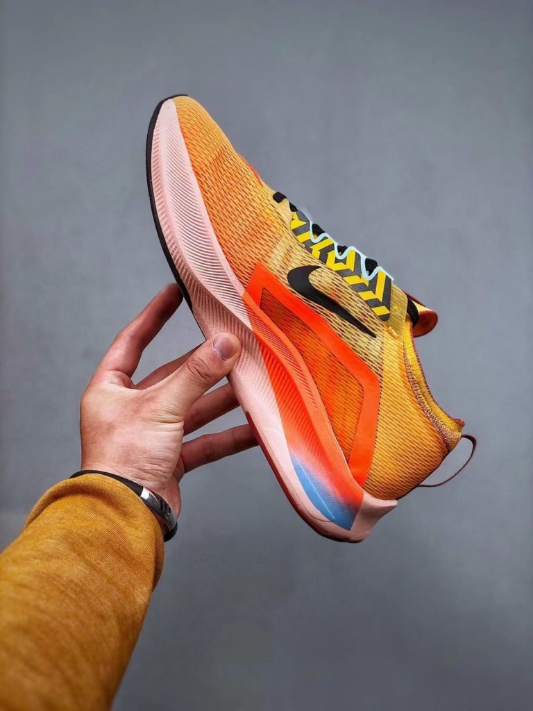 Nike Zoom Fly 4