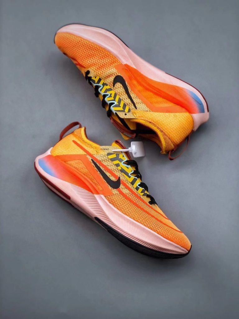 Nike Zoom Fly 4