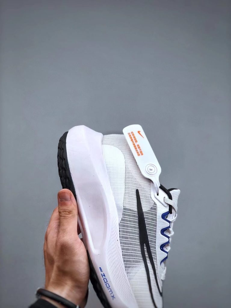 Nike Zoom Fly 5 