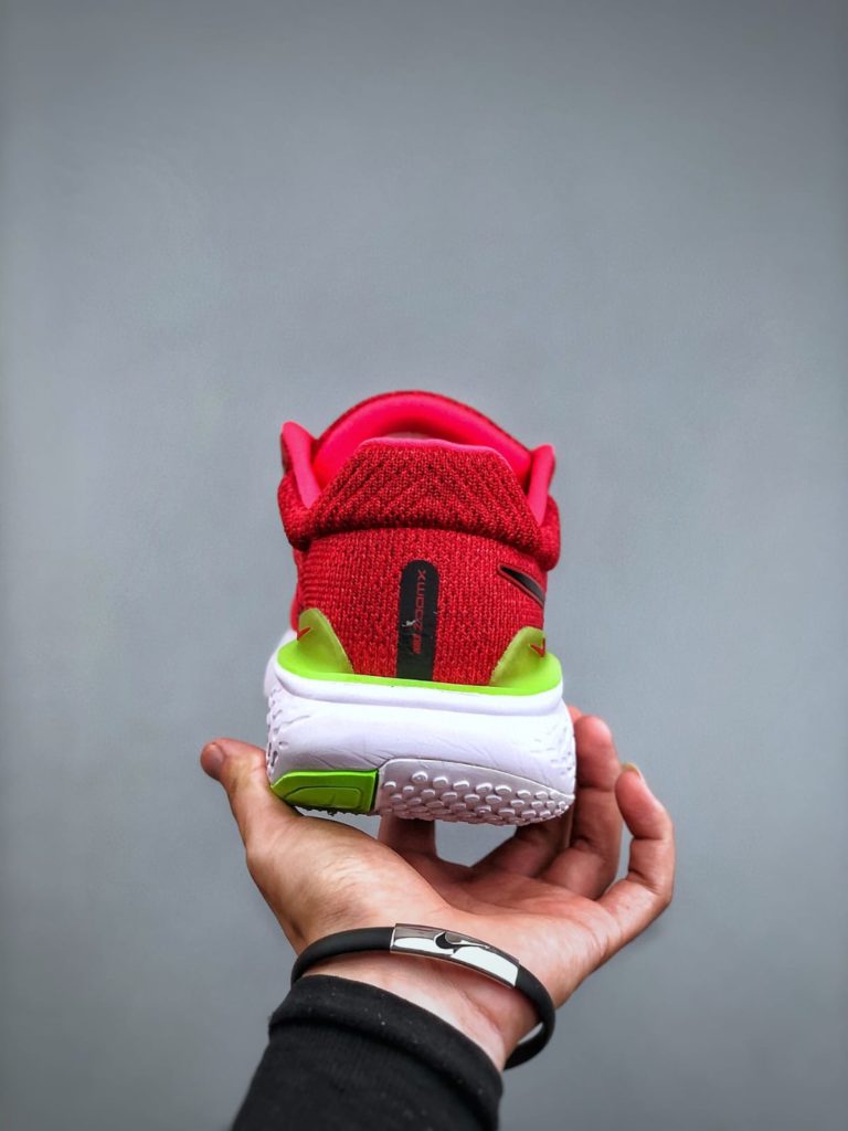 Nike ZoomX Invincible Run 