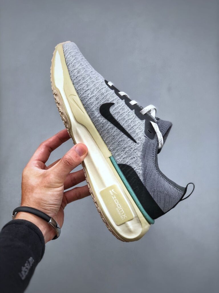 Nike ZoomX Invencible Run Flyknit 